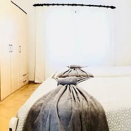 Alessandra With Sat- Tv & Wifi Only 200m From Playa Grande Apartment